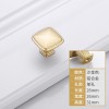 Tay nắm tủ VB038